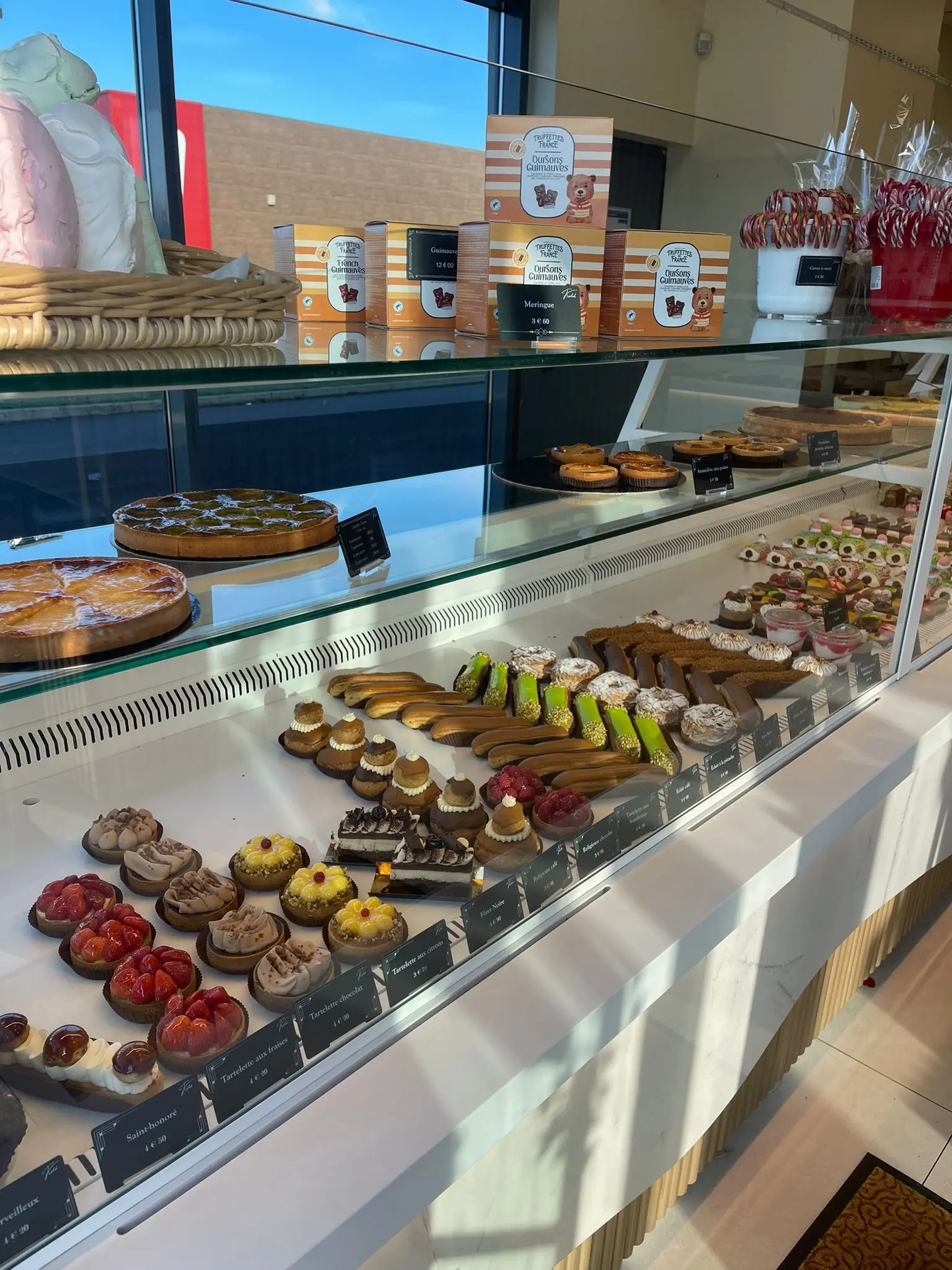 Vitrine pâtisserie
